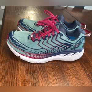 Hoka Clifton 4 Womens size 9